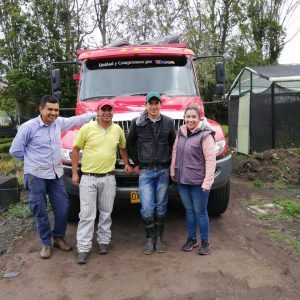 Entrega material vegetal a Secretaria de Desarrollo Agropecuario municipio de Tibasosa